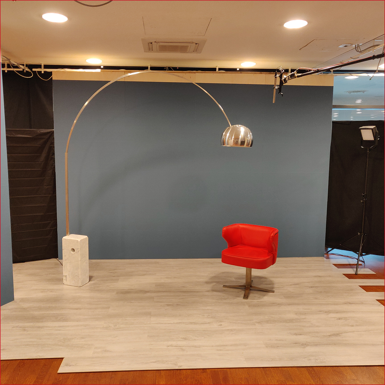 Set per le interviste realizzato per il Docufilm FEMINA